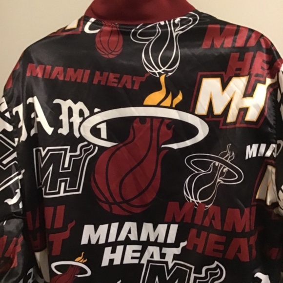 🔥SALE!Miami Heat, see pictures, jacket is in good cond., with some scratches,😎 - Picture 11 of 15